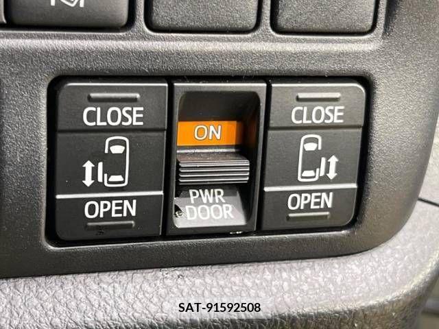 Toyota VOXY 2019-02 223455-5