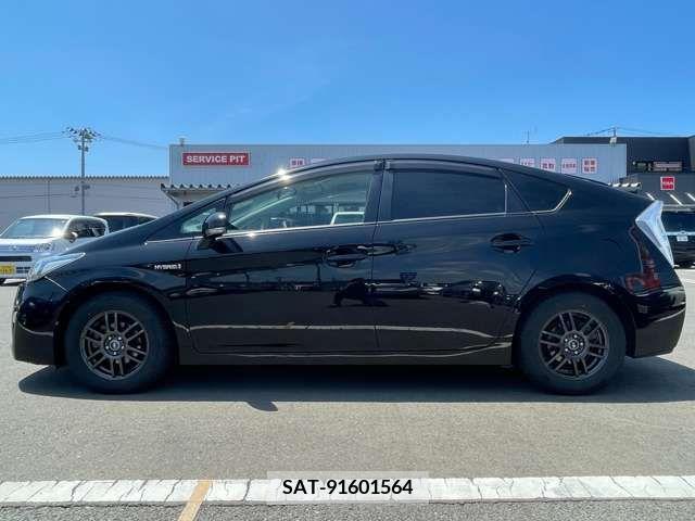 Toyota PRIUS 2010-05 321985-13