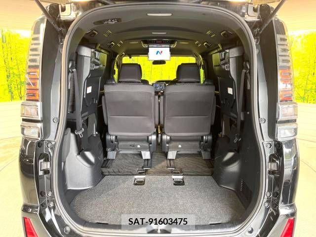 Toyota VOXY 2018-10 244089-11