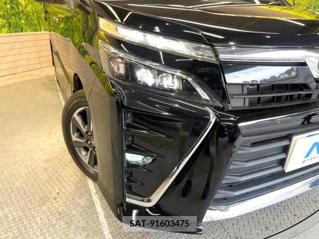 Toyota VOXY 2018-10 244089-13