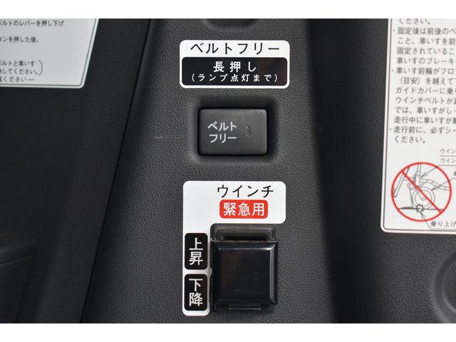 Daihatsu TANTO 2020-04 185476-11