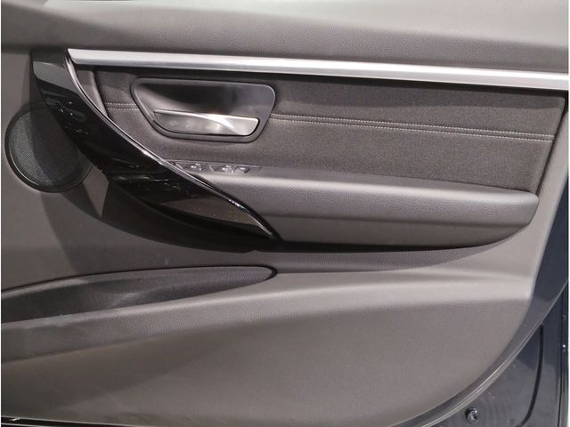 Bmw 3 SERIES 2017-11 13319-27