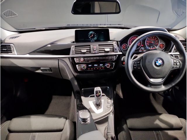Bmw 3 SERIES 2017-11 13319-1