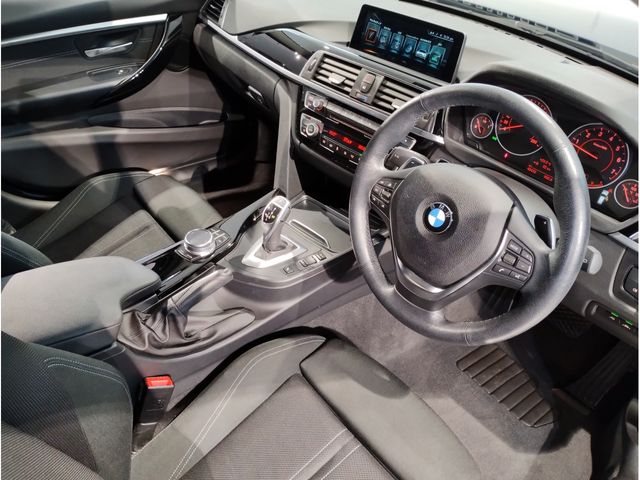 Bmw 3 SERIES 2017-11 13319-14