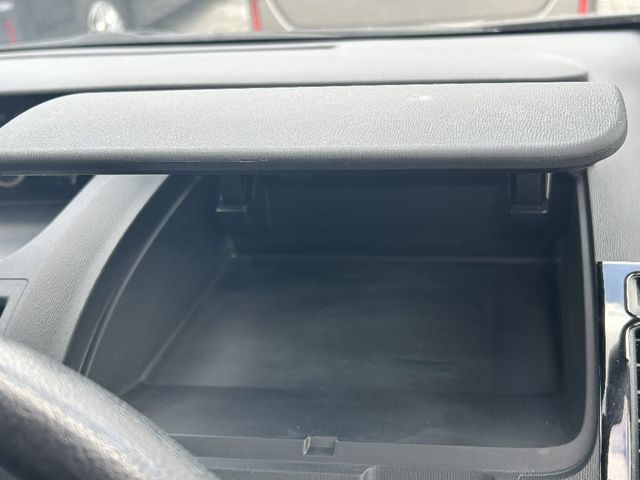 Toyota NOAH 2010-06 195324-13