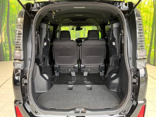 Toyota VOXY 2018-11 16026-14