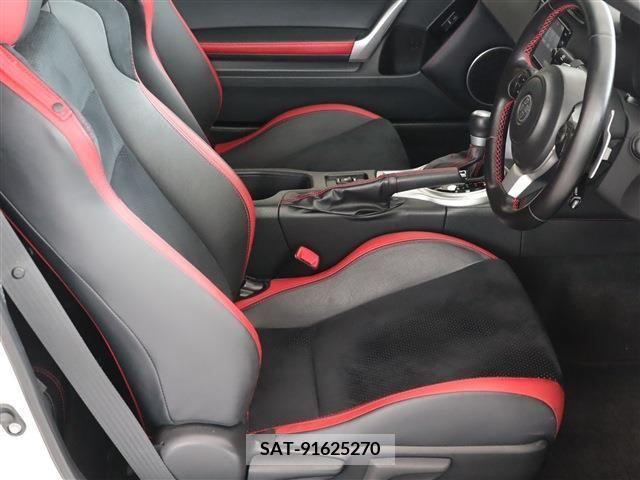 Toyota 86 2018-06 258579-13