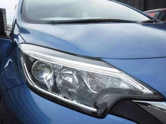 Nissan NOTE 2018-09 7859-15