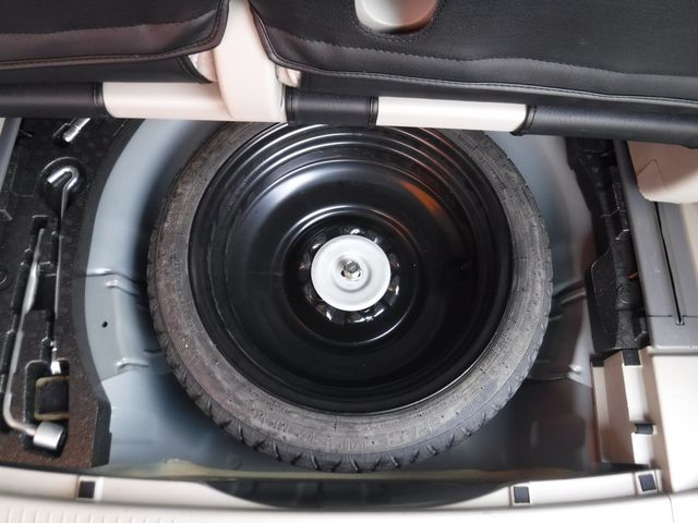 Mazda BIANTE 2012-09 22835-9