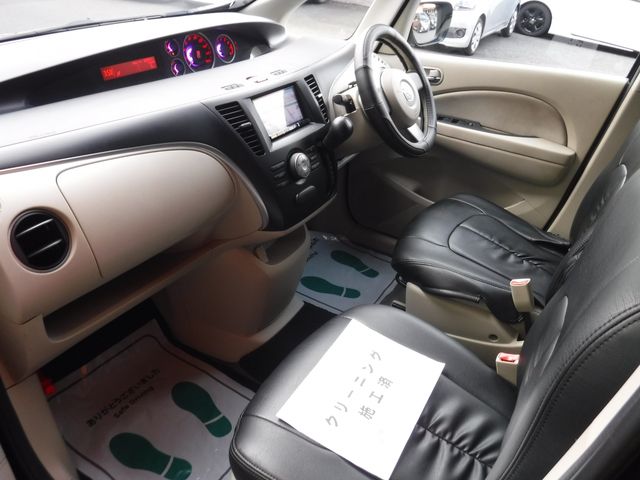 Mazda BIANTE 2012-09 22835-6