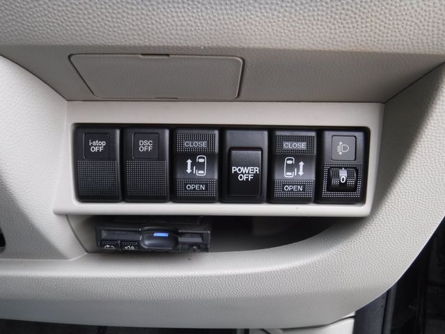 Mazda BIANTE 2012-09 22835-20