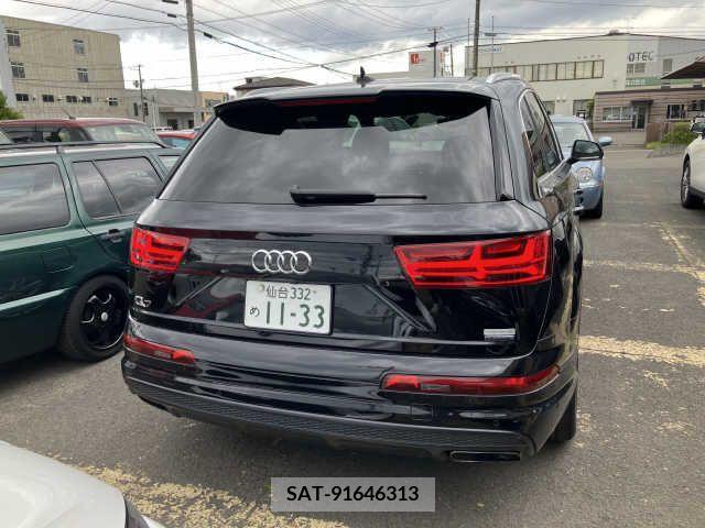 Audi Q7 2020-05 332840-2