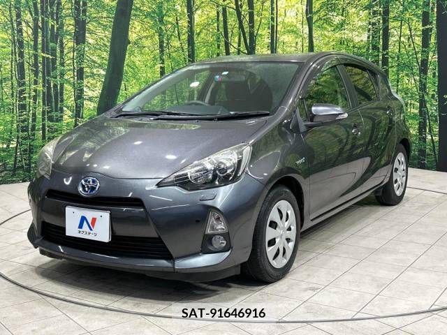 Toyota AQUA 2012-11 383131-19