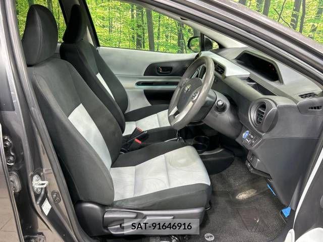 Toyota AQUA 2012-11 383131-7