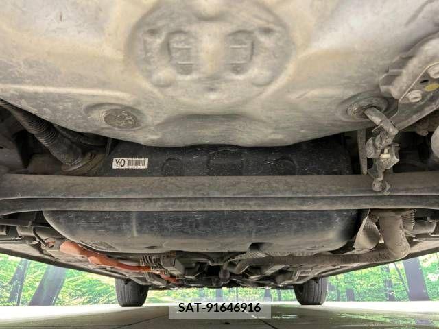 Toyota AQUA 2012-11 383131-17