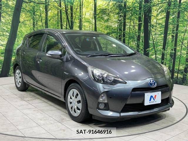 Toyota AQUA 2012-11 383131-14