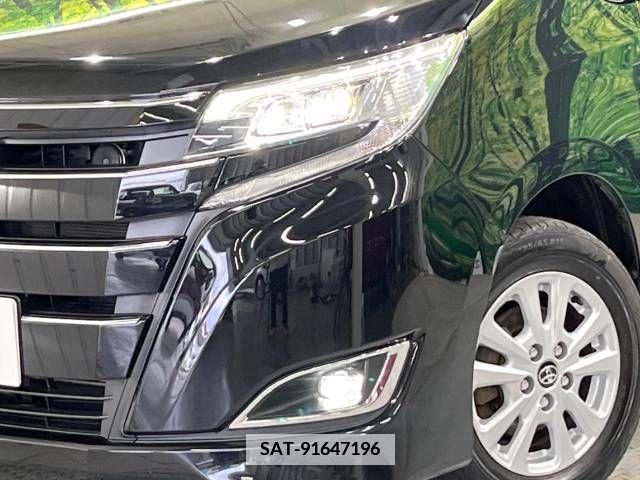 Toyota NOAH 2017-10 365160-13
