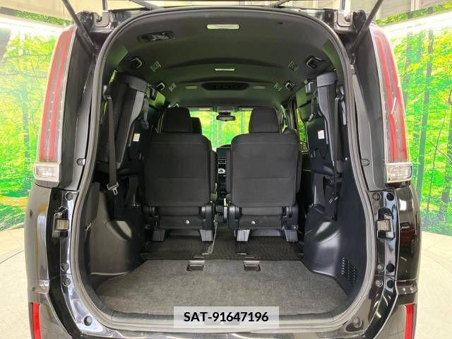 Toyota NOAH 2017-10 365160-11