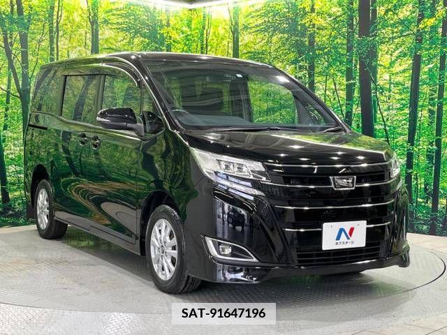 Toyota NOAH 2017-10 365160-17