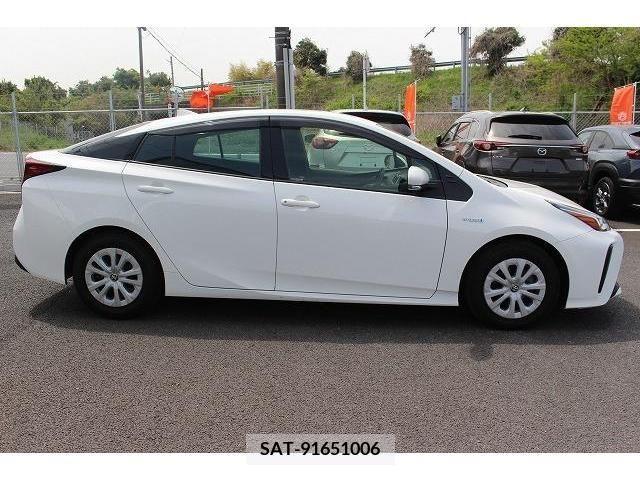 Toyota PRIUS 2019-03 253003-6