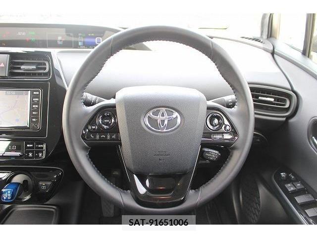 Toyota PRIUS 2019-03 253003-16