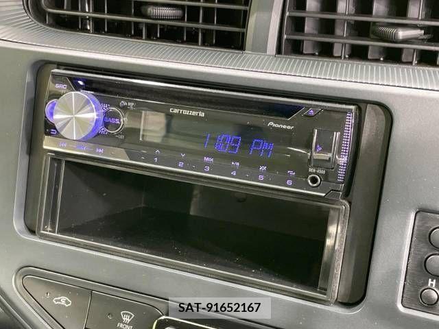 Toyota AQUA 2019-05 381681-6