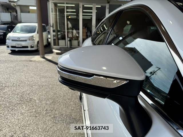 Toyota CROWN 2022-12 344170-28