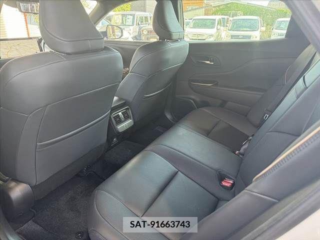 Toyota CROWN 2022-12 344170-18