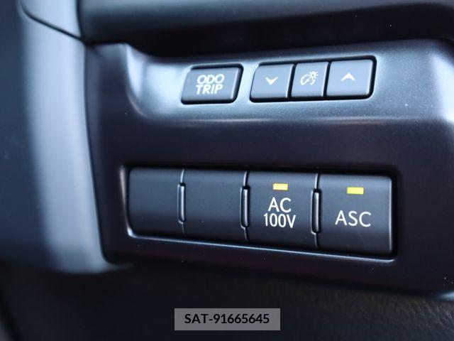 Lexus UX 2023-11 213105-19