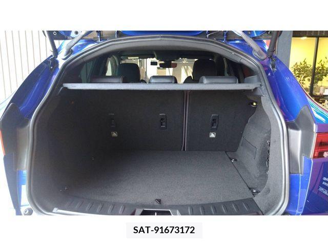 Jaguar E-PACE 2018-05 315787-18