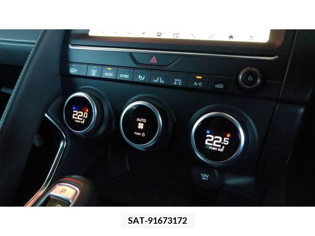 Jaguar E-PACE 2018-05 315787-13