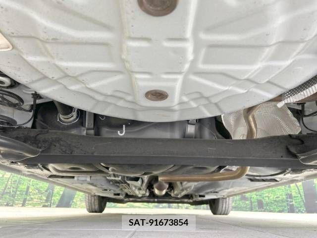 Nissan NOTE 2018-11 302433-19