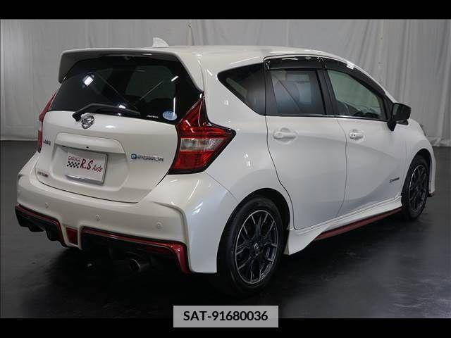 Nissan NOTE 2017-12 365481-8