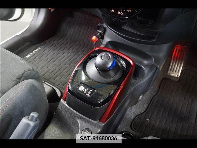 Nissan NOTE 2017-12 365481-11