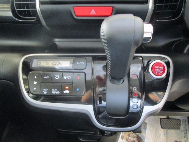 Honda N BOX CUSTOM 2013-11 22134-11