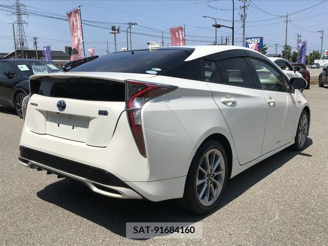 Toyota PRIUS 2016-03 322294-5