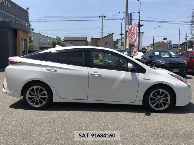 Toyota PRIUS 2016-03 322294-4
