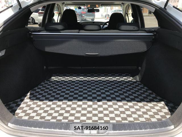 Toyota PRIUS 2016-03 322294-12