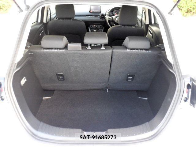 Mazda MAZDA2 2020-06 204120-8