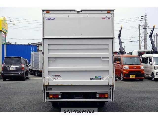 Mitsubishi CANTER 2018-11 302533-3