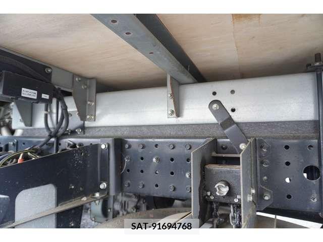 Mitsubishi CANTER 2018-11 302533-12