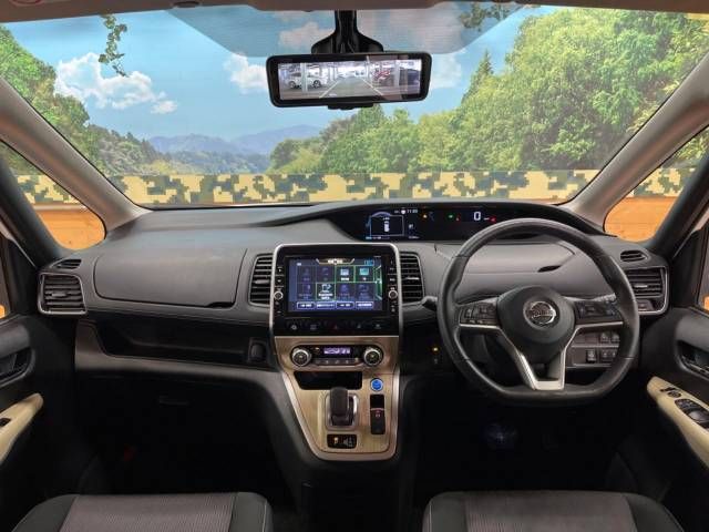 Nissan SERENA 2019-01 182328-1
