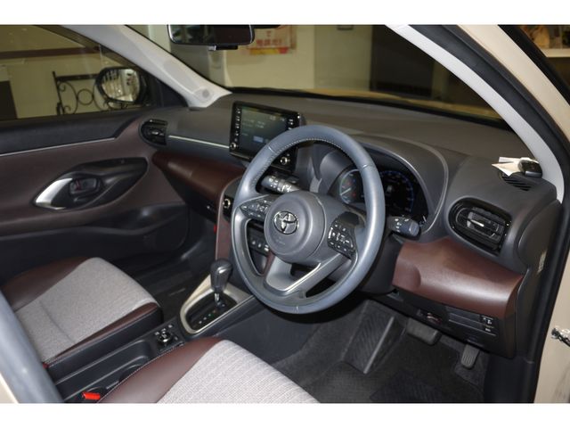 Toyota YARIS CROSS 2022-01 6444-8