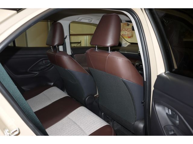 Toyota YARIS CROSS 2022-01 6444-9