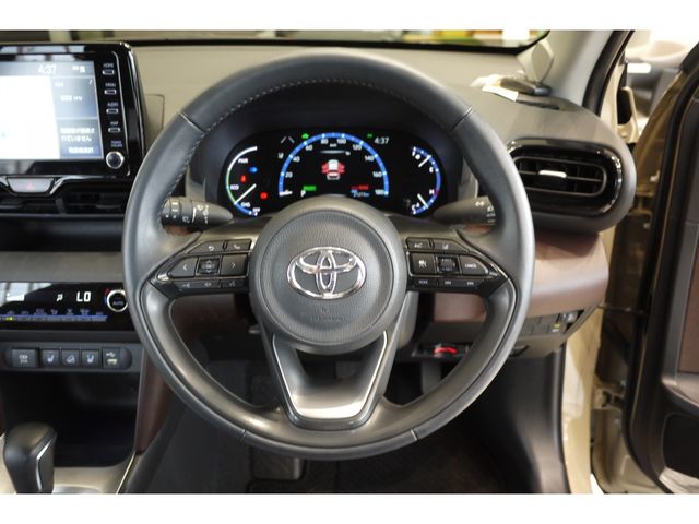 Toyota YARIS CROSS 2022-01 6444-13