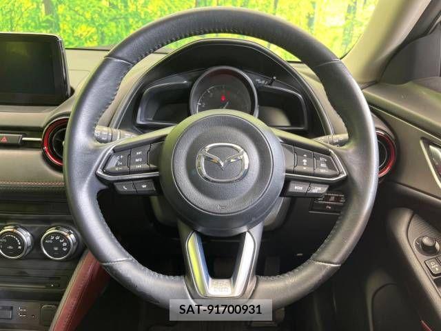 Mazda CX-3 2017-09 302050-11