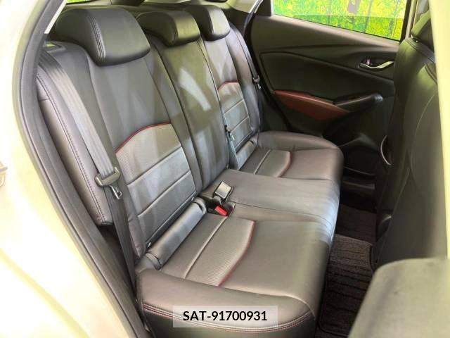 Mazda CX-3 2017-09 302050-9