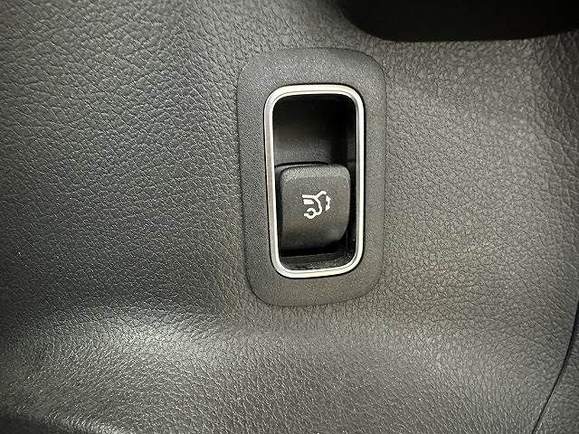 Mercedes Benz GLA-CLASS 2020-10 22000-6