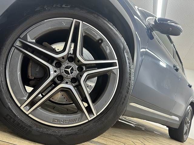 Mercedes Benz GLA-CLASS 2020-10 22000-18