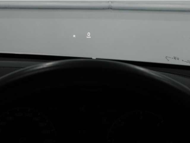 Mercedes Benz E-CLASS 2018-11 27971-14